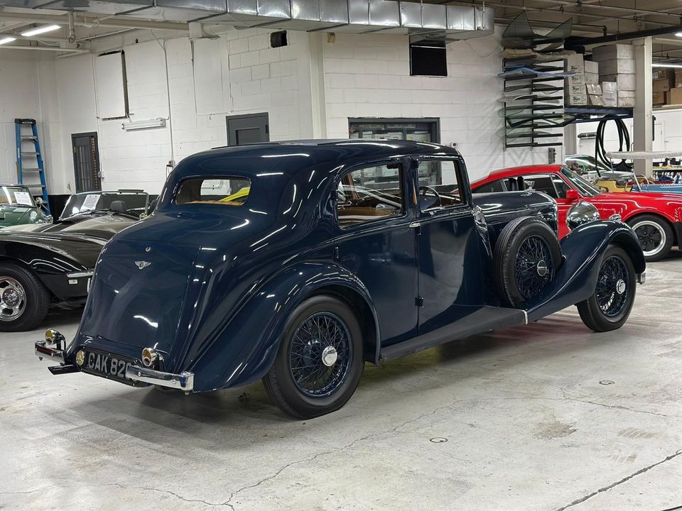 1938 Bentley 4.25 Liter Park Ward Sports Saloon