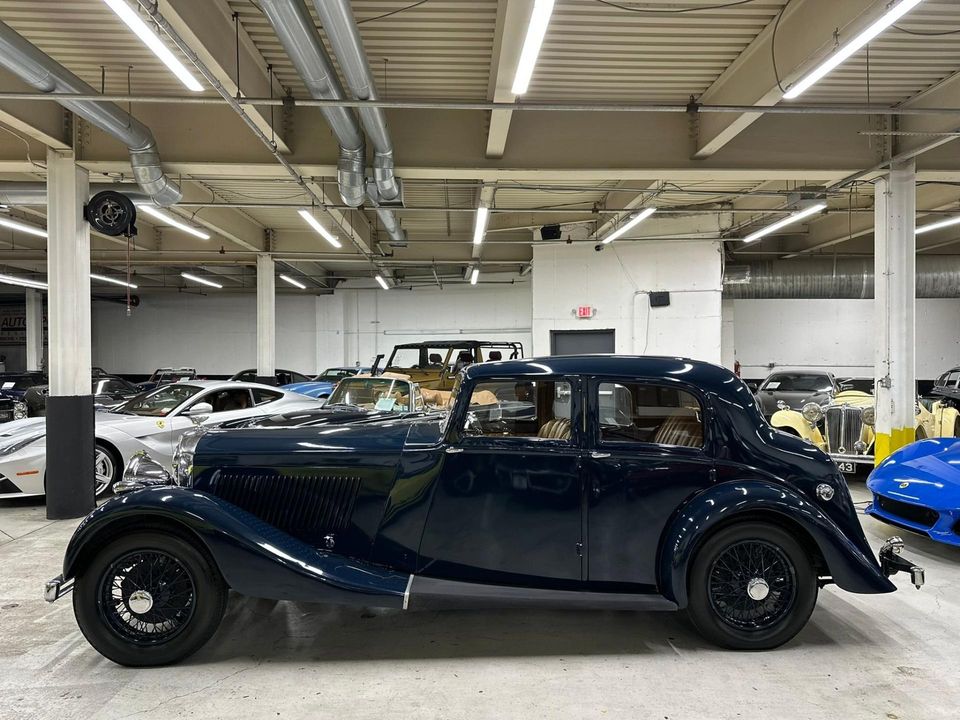 1938 Bentley 4.25 Liter Park Ward Sports Saloon