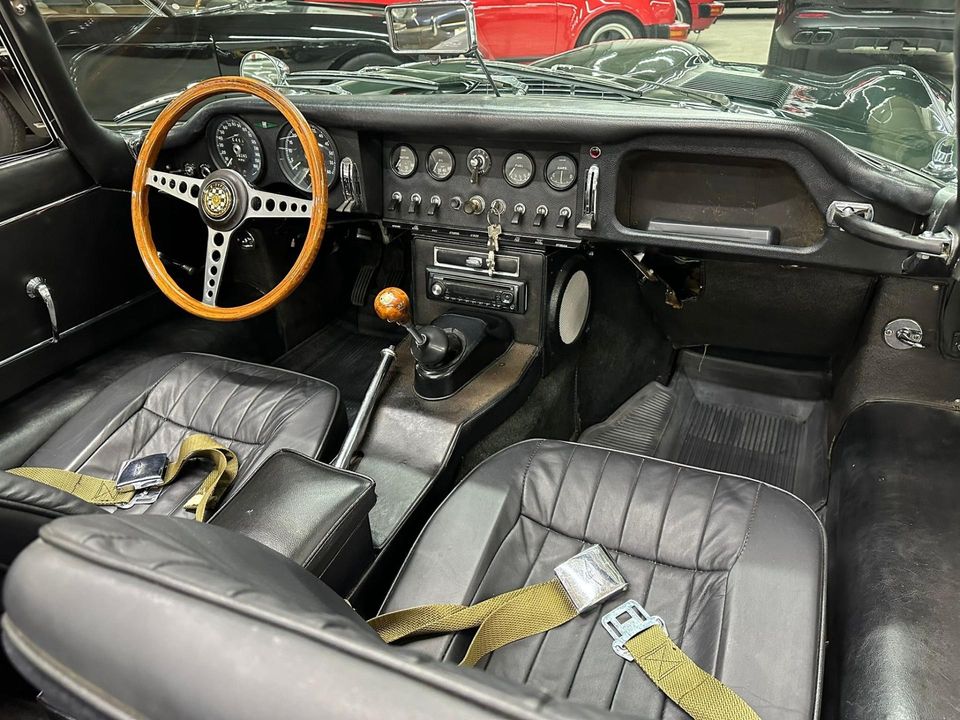 1966 Jaguar E-Type 4.2 Liter series 1 Roadster