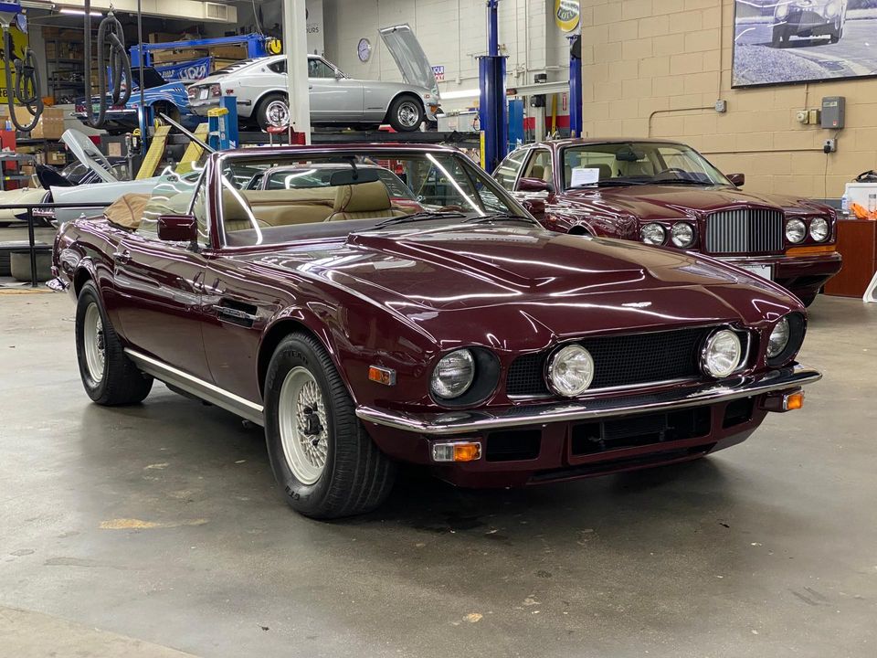 1985 Aston Martin V8 Volante
