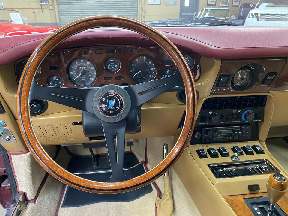 1985 Aston Martin V8 Volante