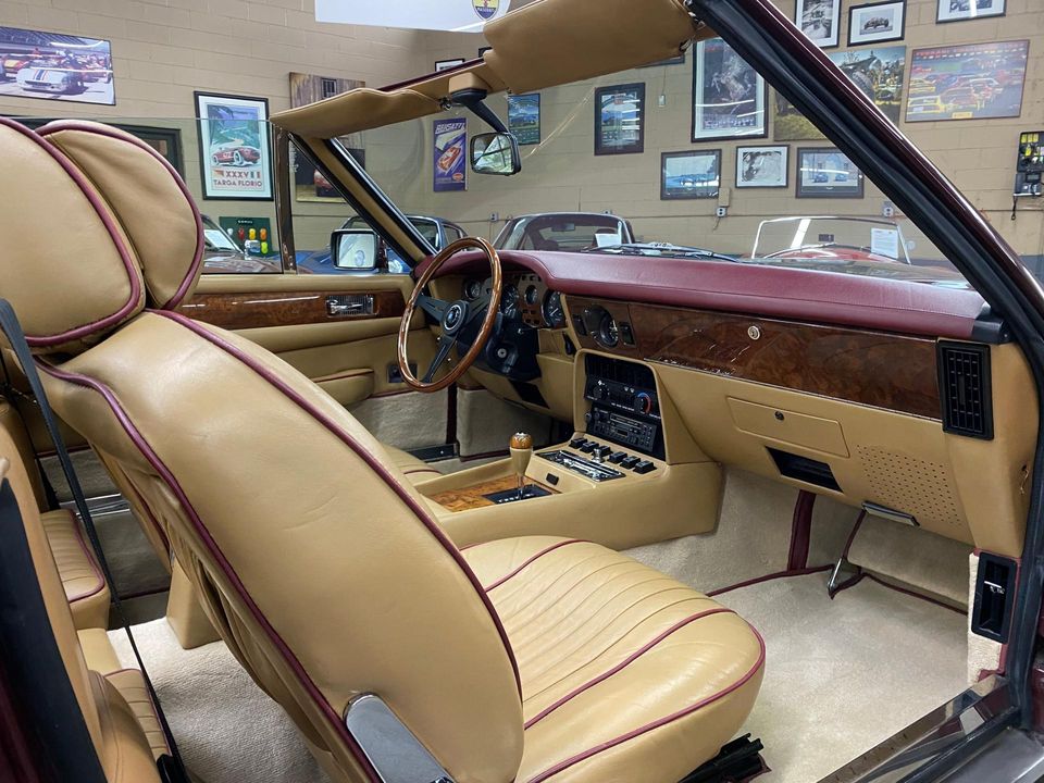 1985 Aston Martin V8 Volante