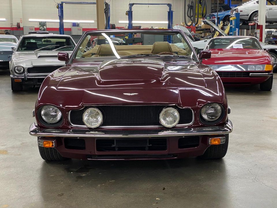 1985 Aston Martin V8 Volante