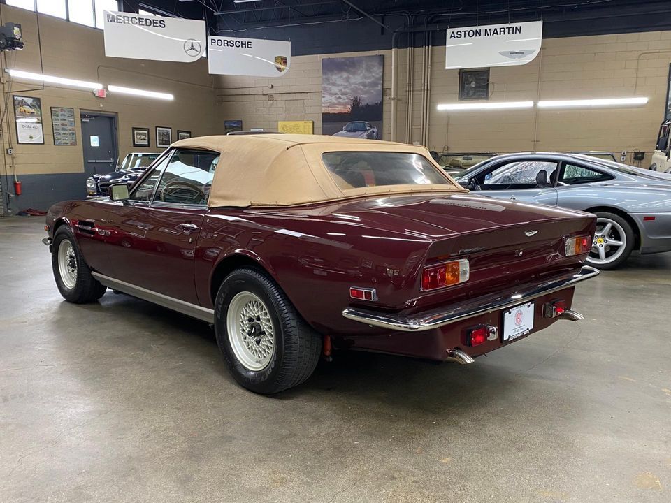 1985 Aston Martin V8 Volante