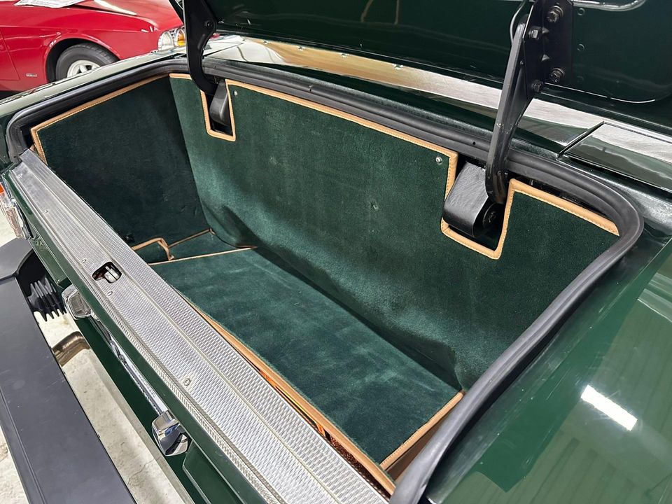 1989 Aston Martin V8 Volante