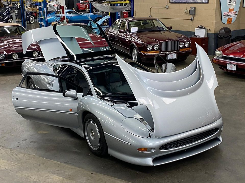 1994 Jaguar Xj220