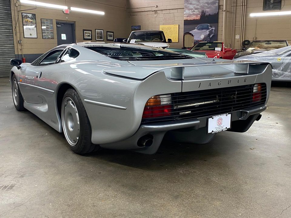 1994 Jaguar Xj220