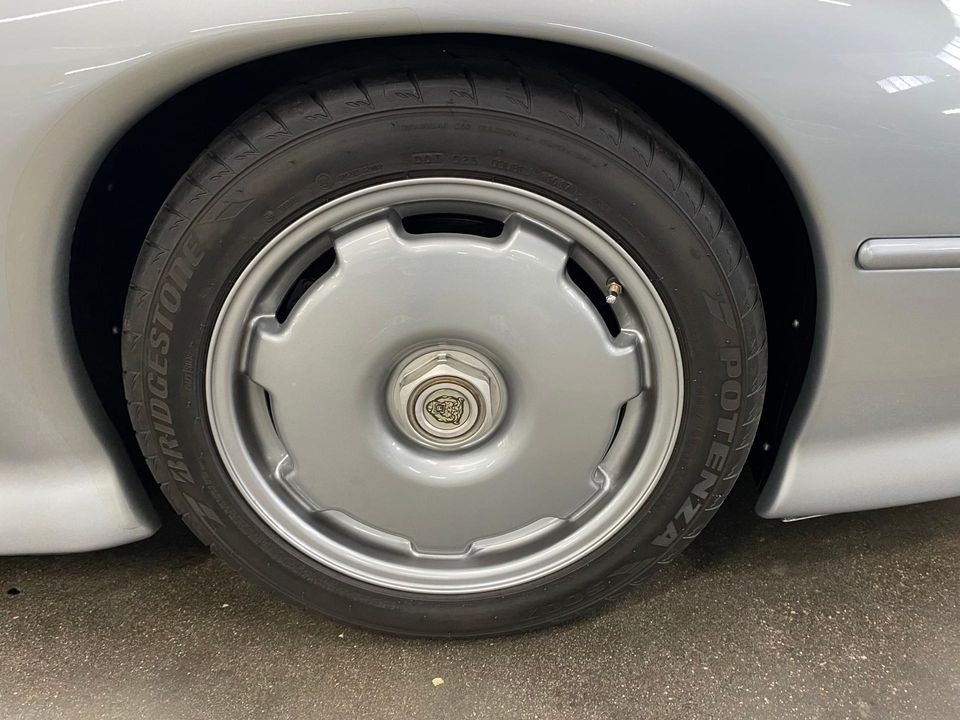 1994 Jaguar Xj220