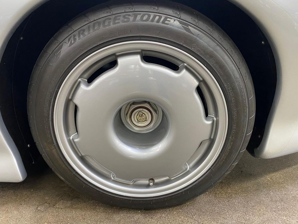 1994 Jaguar Xj220