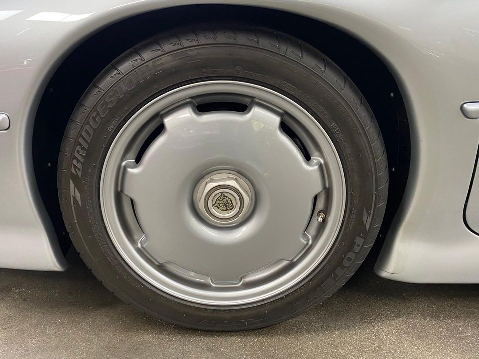 1994 Jaguar Xj220