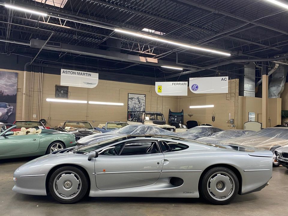 1994 Jaguar Xj220