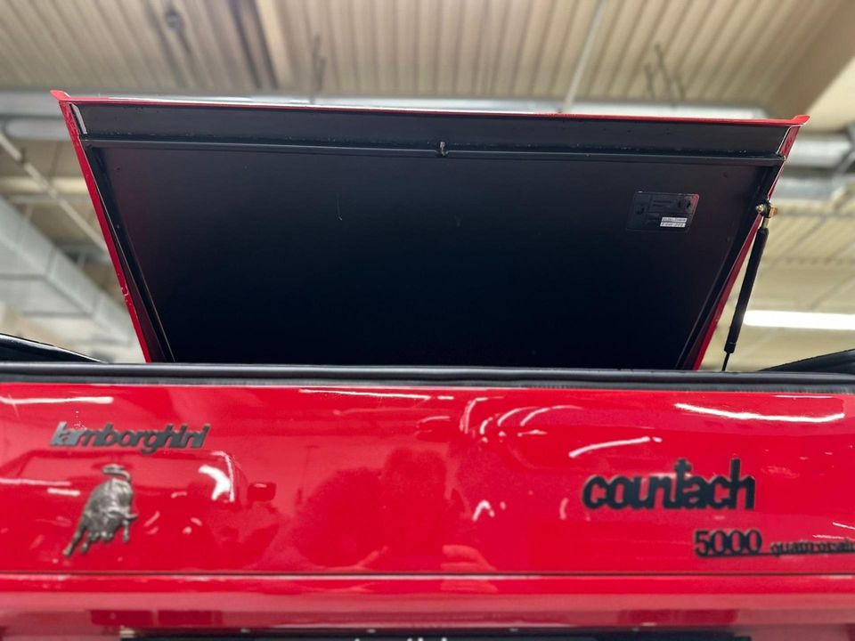 1985 Lamborghini Countach 5000 QV Downdraft