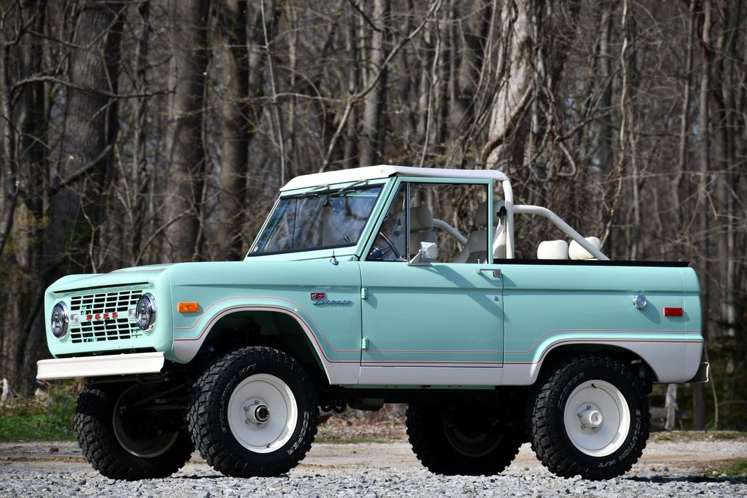 1969 Ford Bronco by Velocity