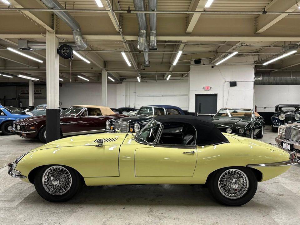 1965 Jaguar E-Type 4.2 Liter series 1 Roadster