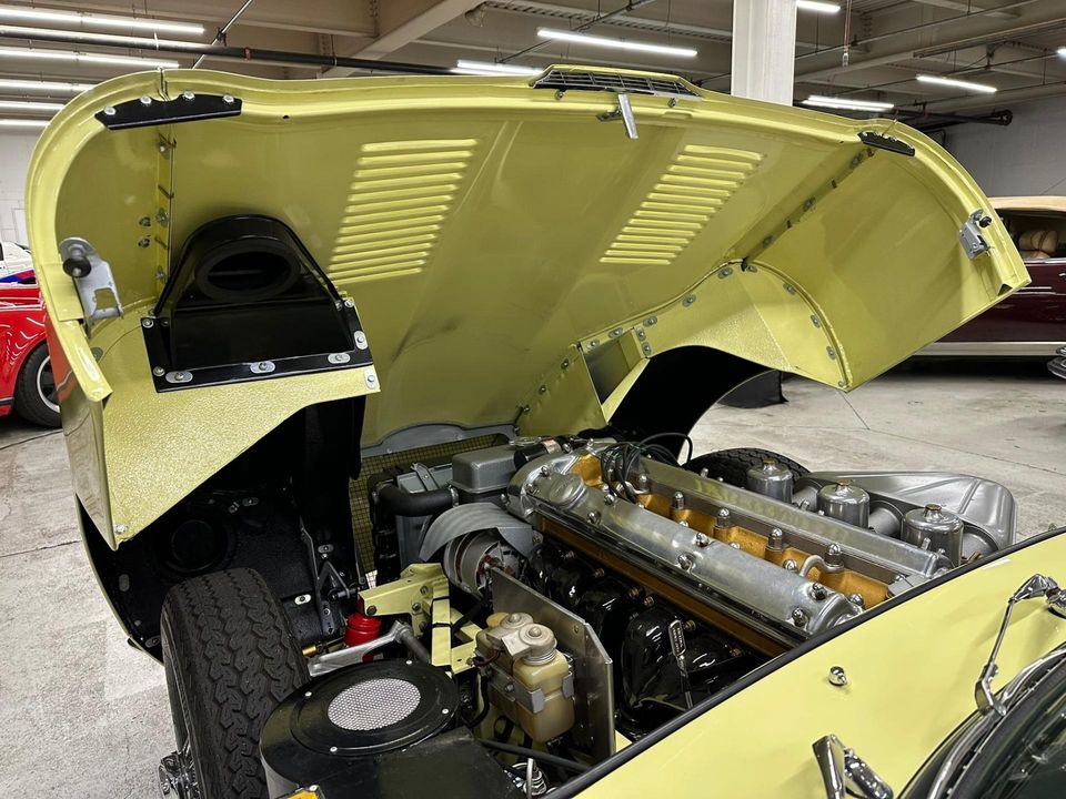 1965 Jaguar E-Type 4.2 Liter series 1 Roadster
