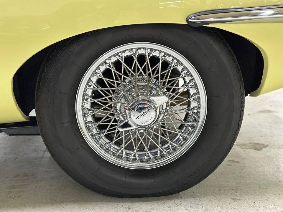 1965 Jaguar E-Type 4.2 Liter series 1 Roadster