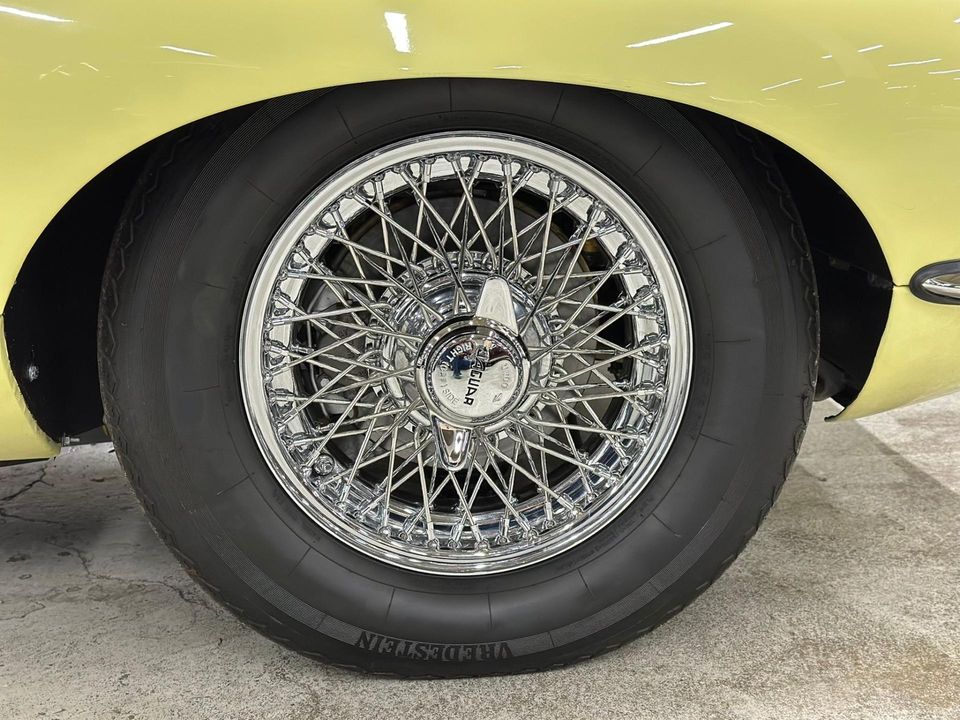 1965 Jaguar E-Type 4.2 Liter series 1 Roadster