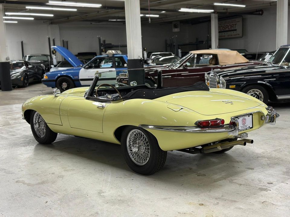 1965 Jaguar E-Type 4.2 Liter series 1 Roadster