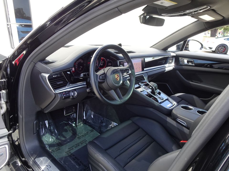 2023 Porsche Panamera