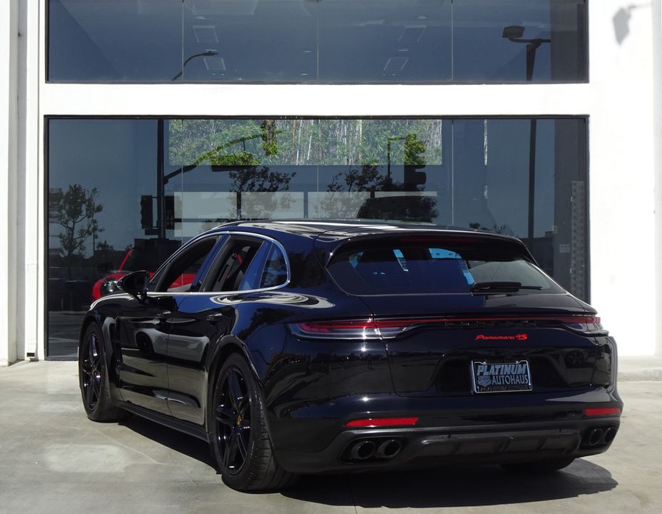 2023 Porsche Panamera