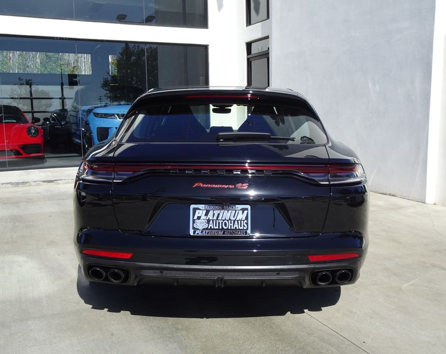 2023 Porsche Panamera