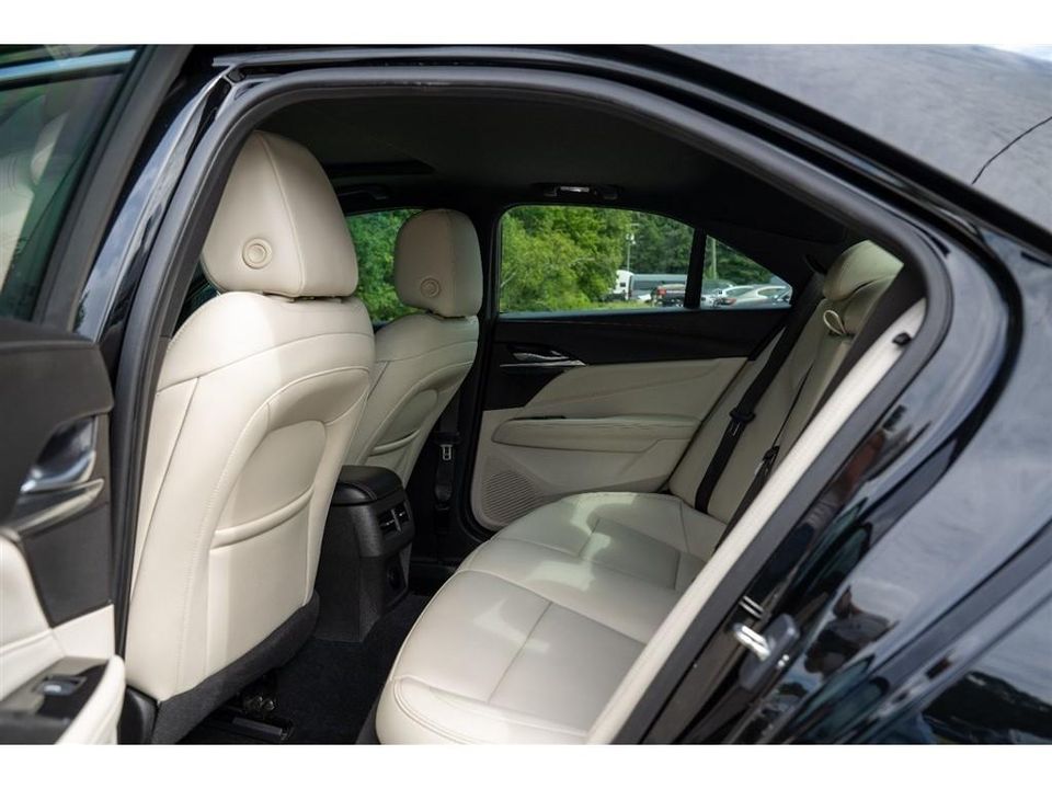 2024 Cadillac CT4