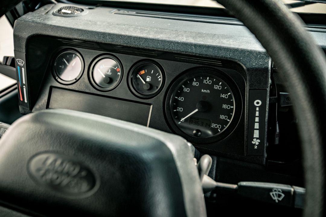 2000 Land Rover Defender 130