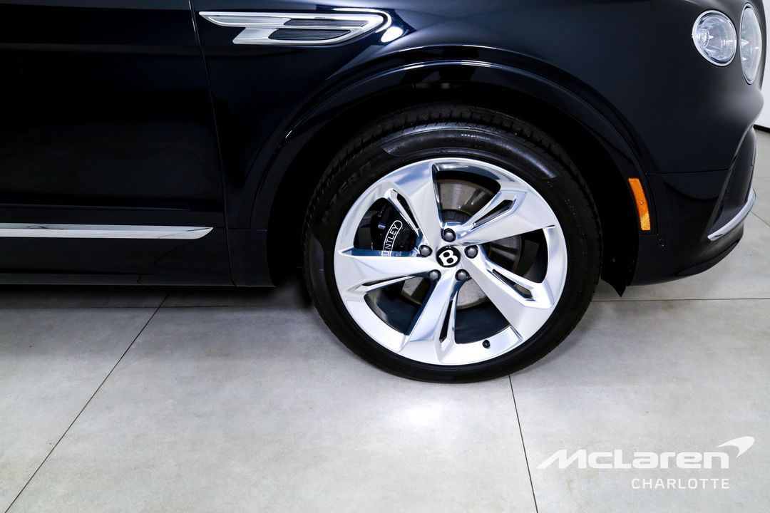 2023 Bentley Bentayga EWB