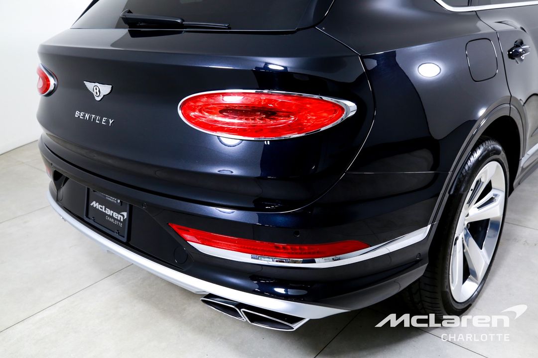 2023 Bentley Bentayga EWB