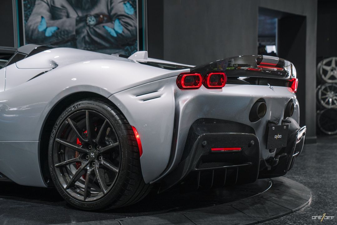 2022 Ferrari SF90 Spider