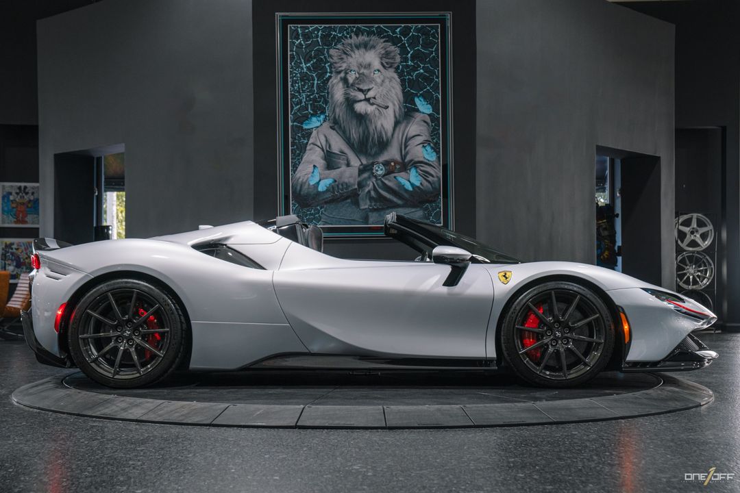 2022 Ferrari SF90 Spider