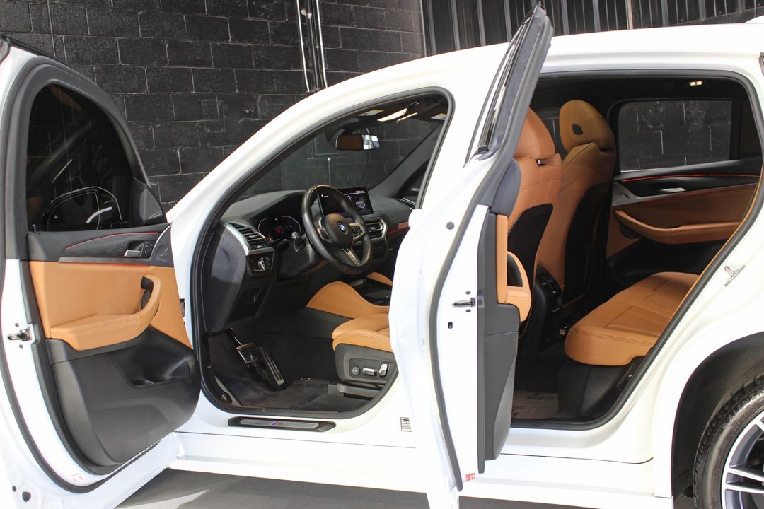 2023 BMW X4