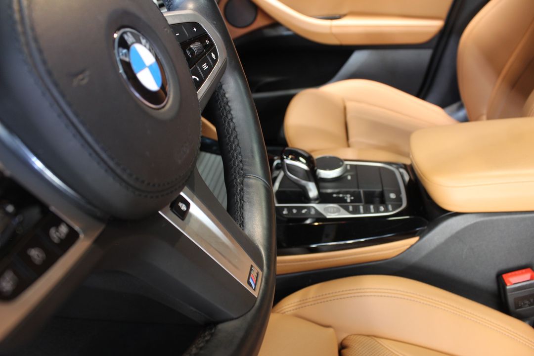 2023 BMW X4