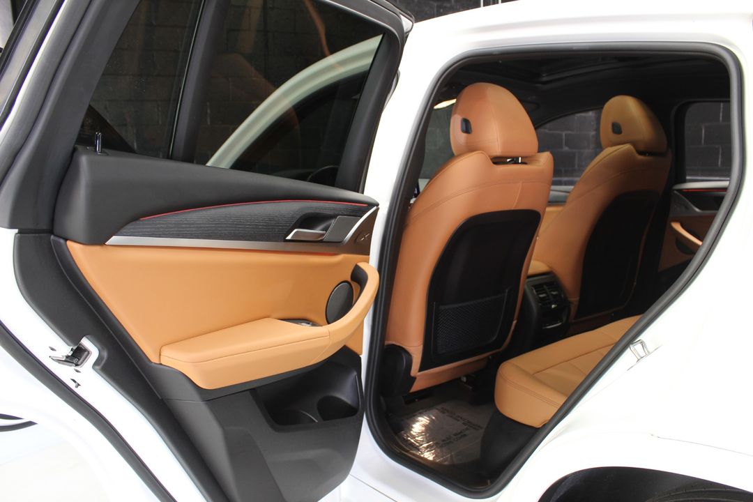 2023 BMW X4