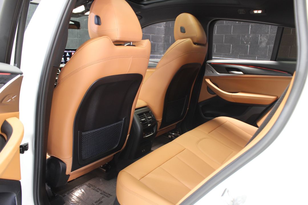 2023 BMW X4