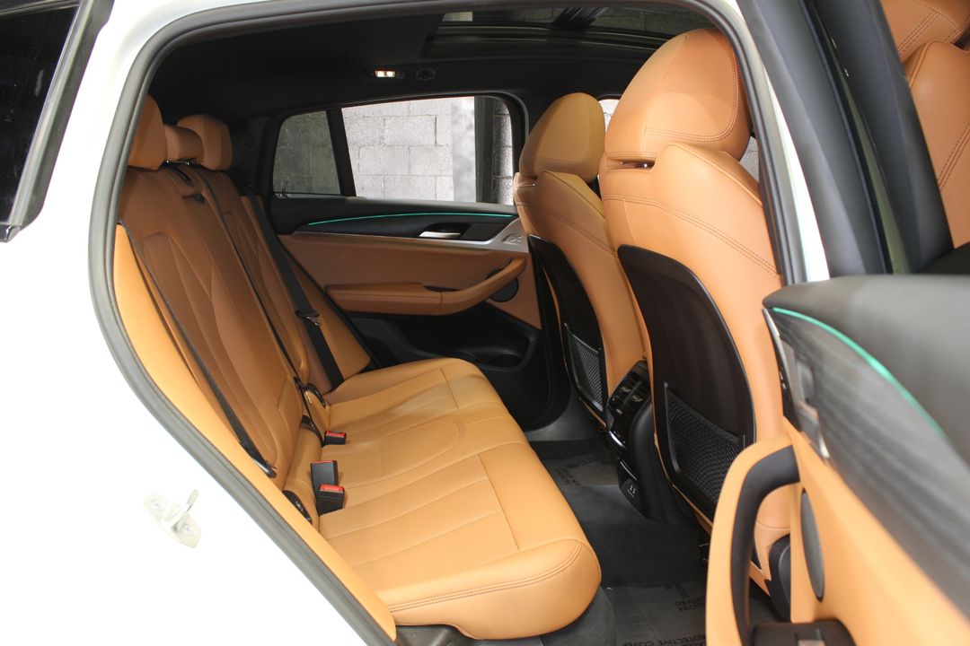 2023 BMW X4