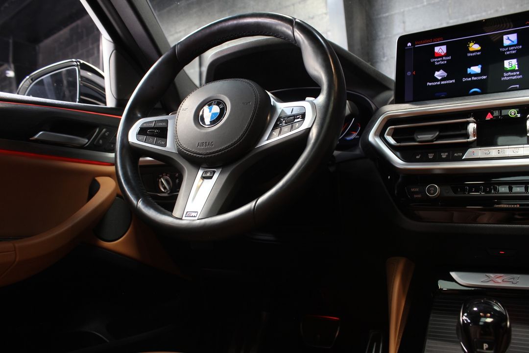 2023 BMW X4