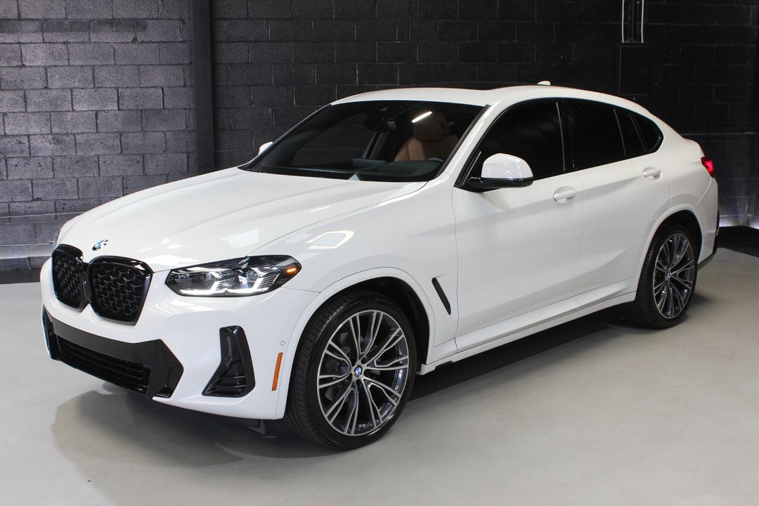 2023 BMW X4