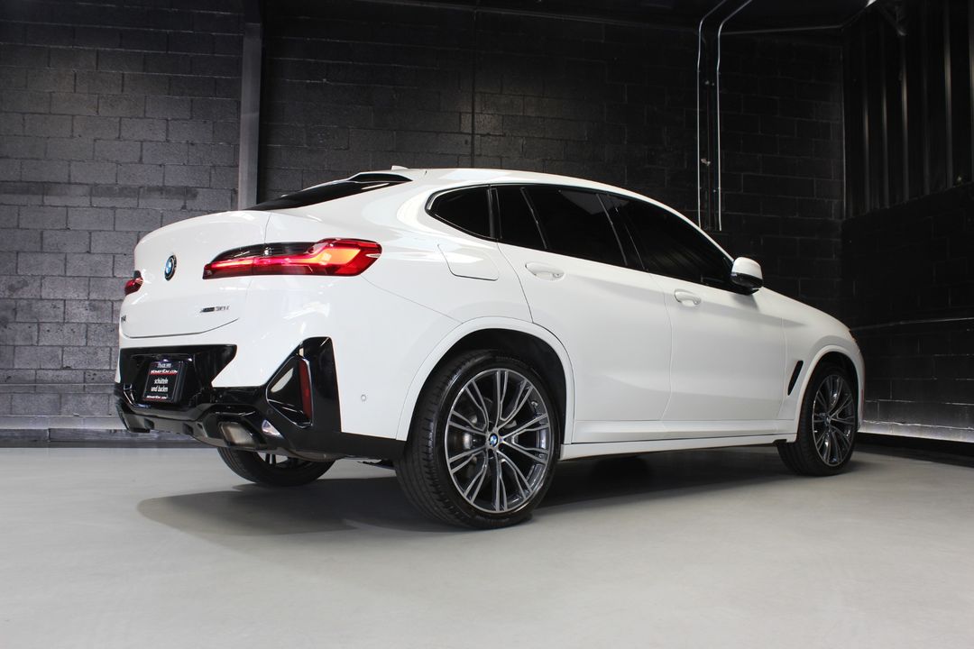 2023 BMW X4