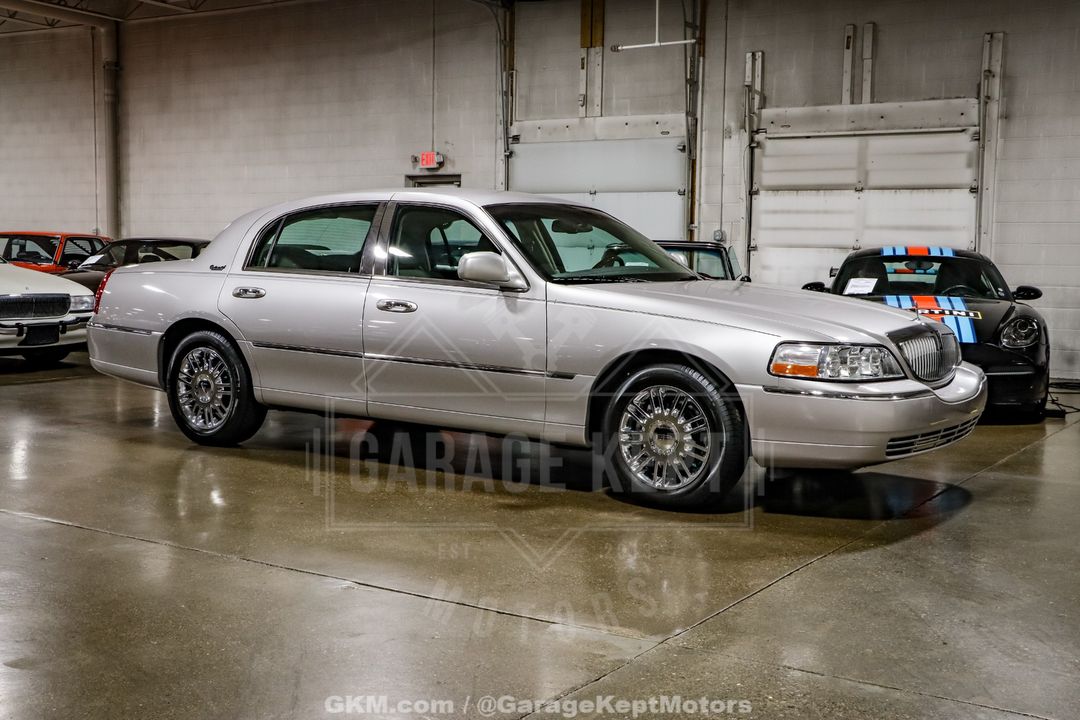 2010 Lincoln Town Car