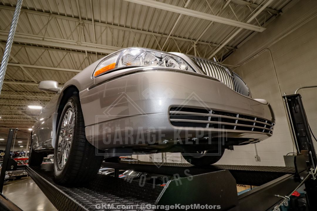 2010 Lincoln Town Car