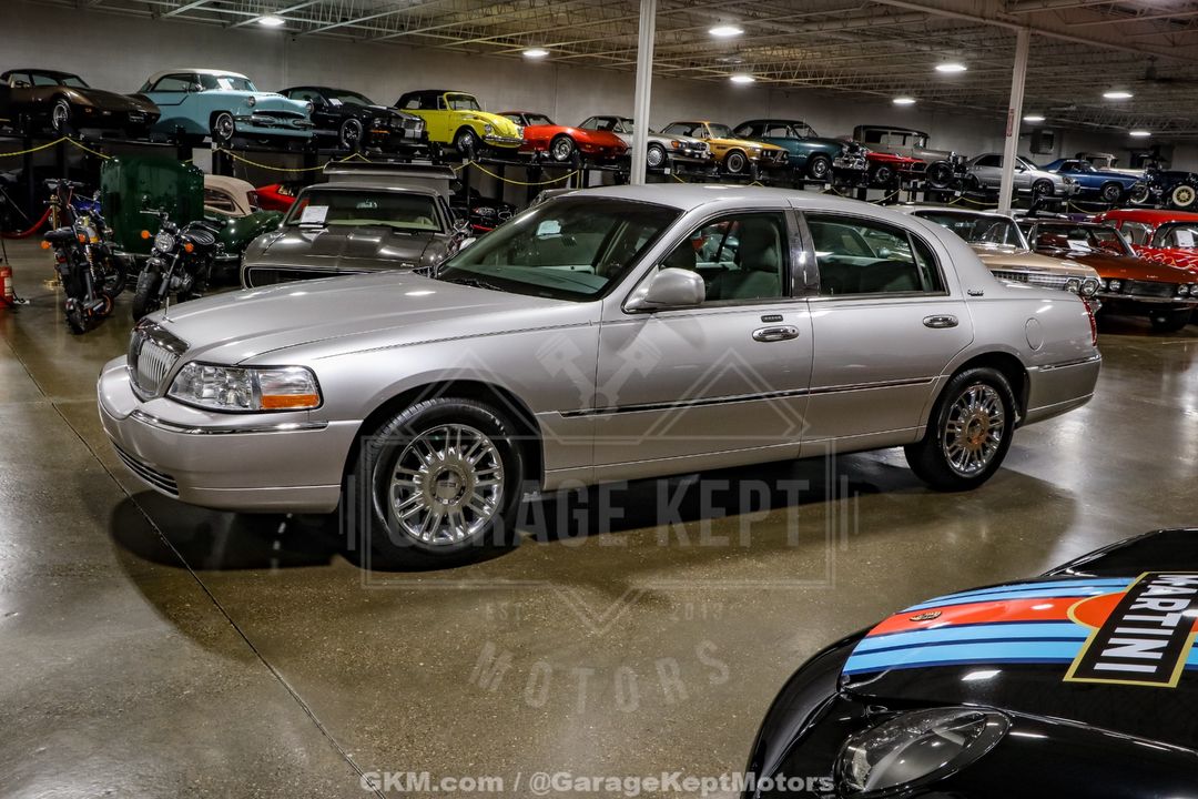 2010 Lincoln Town Car