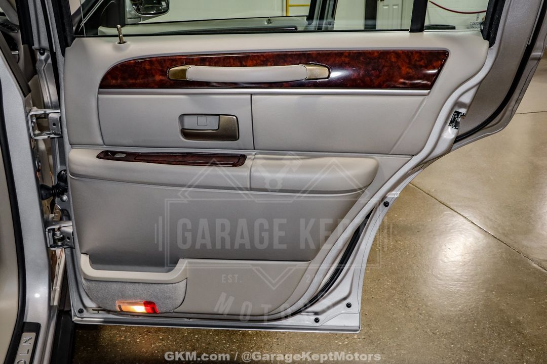 2010 Lincoln Town Car