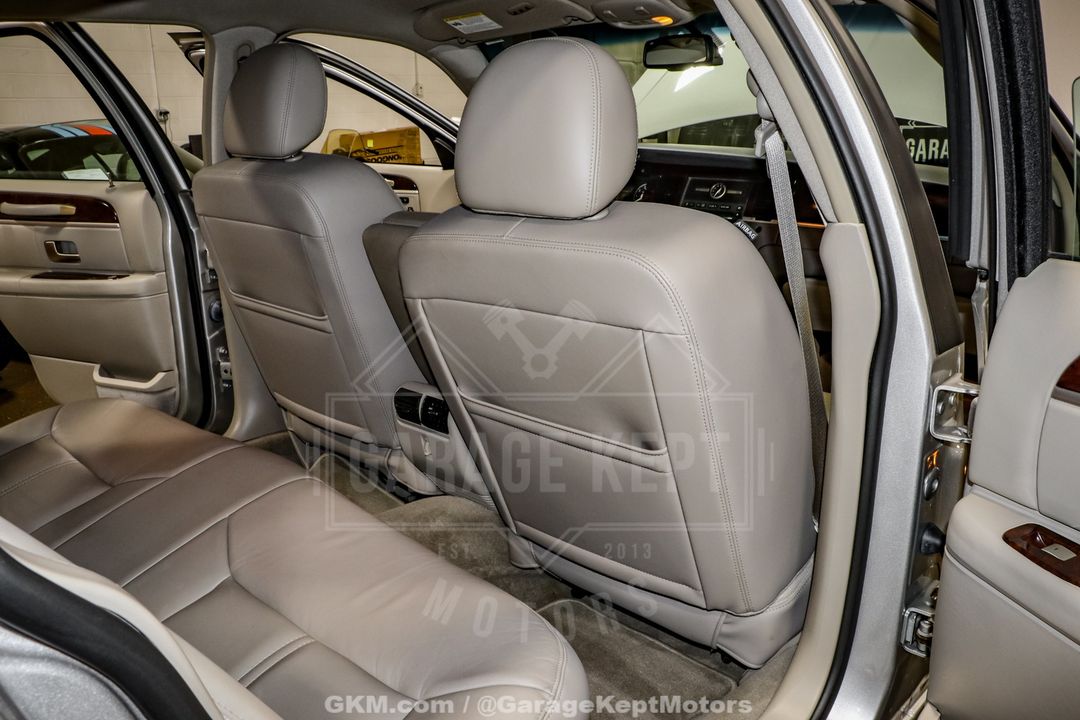 2010 Lincoln Town Car