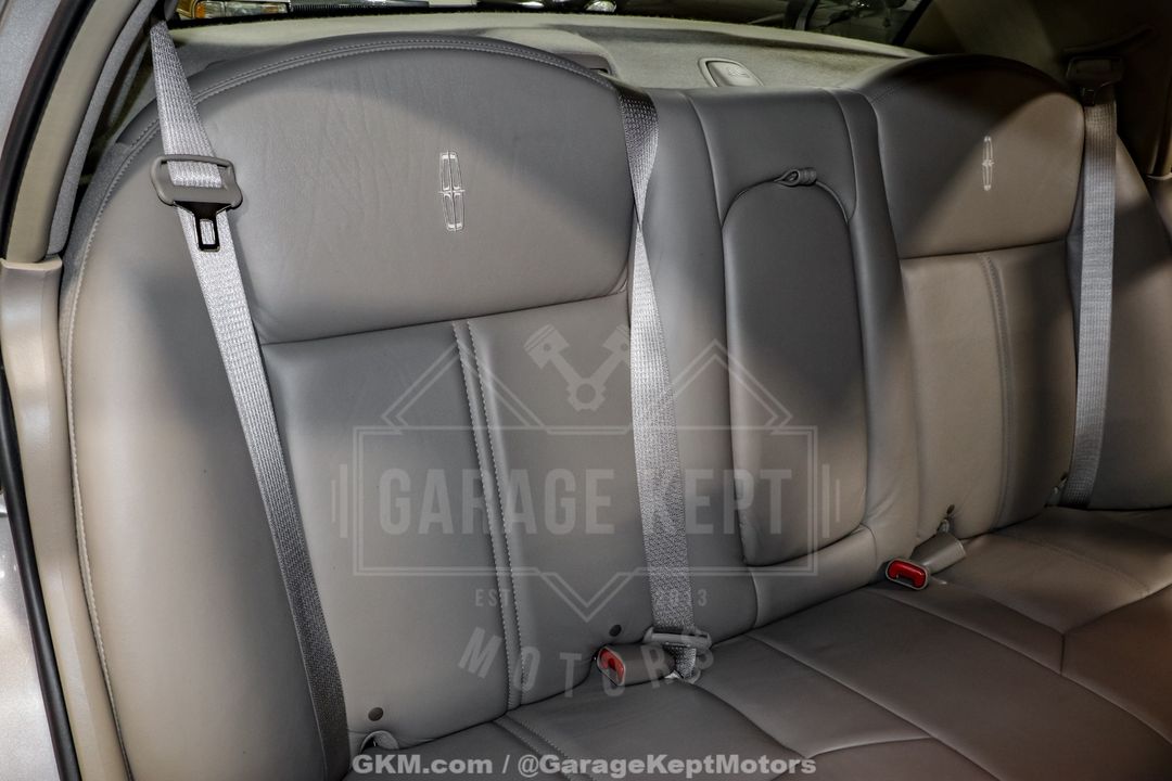 2010 Lincoln Town Car