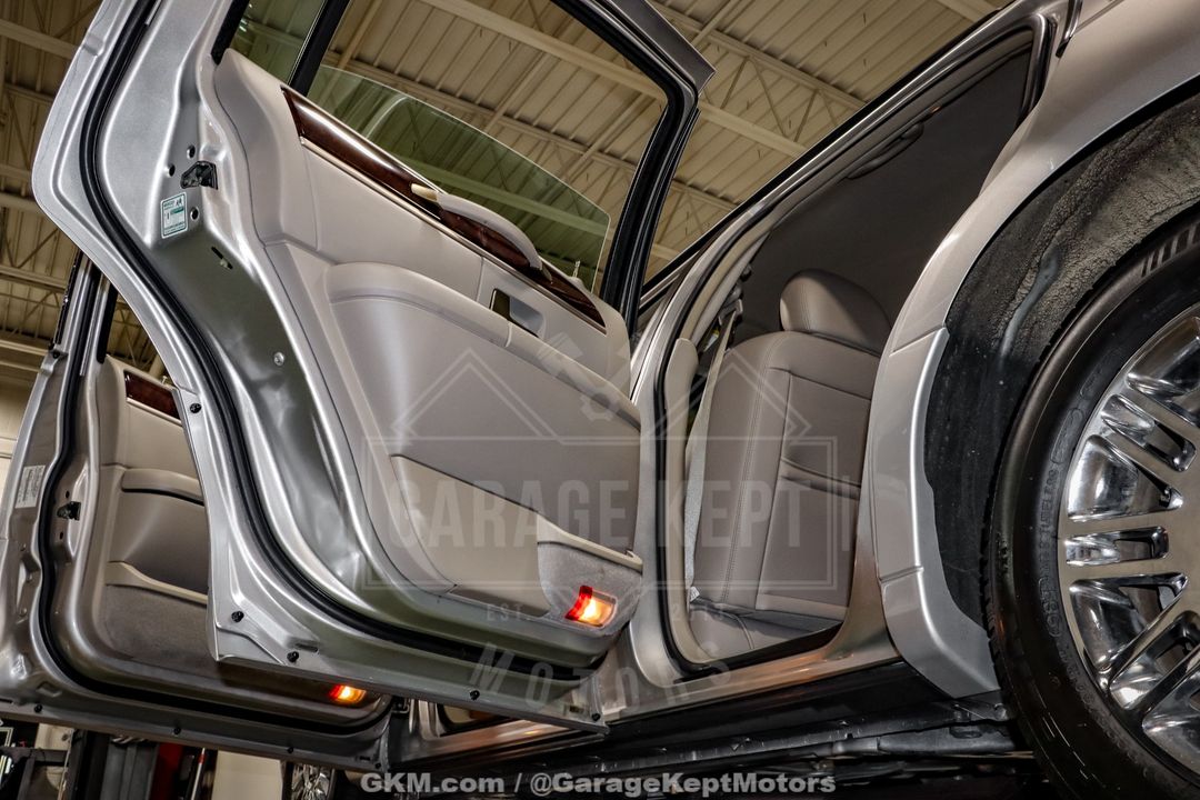 2010 Lincoln Town Car