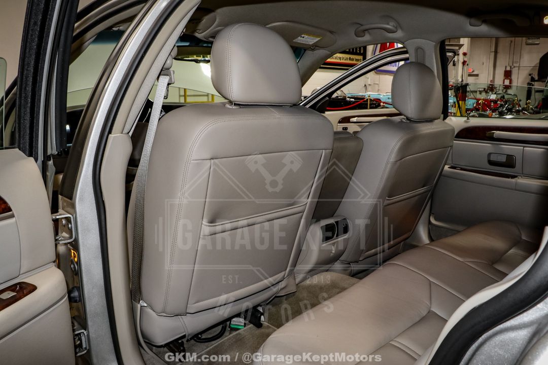 2010 Lincoln Town Car