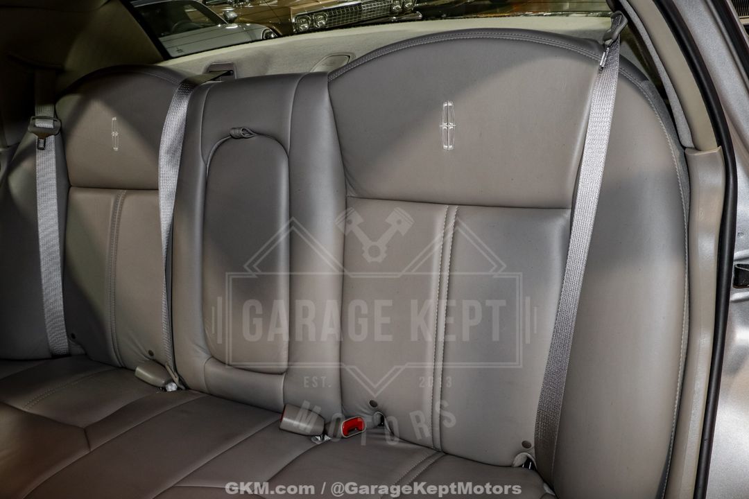 2010 Lincoln Town Car