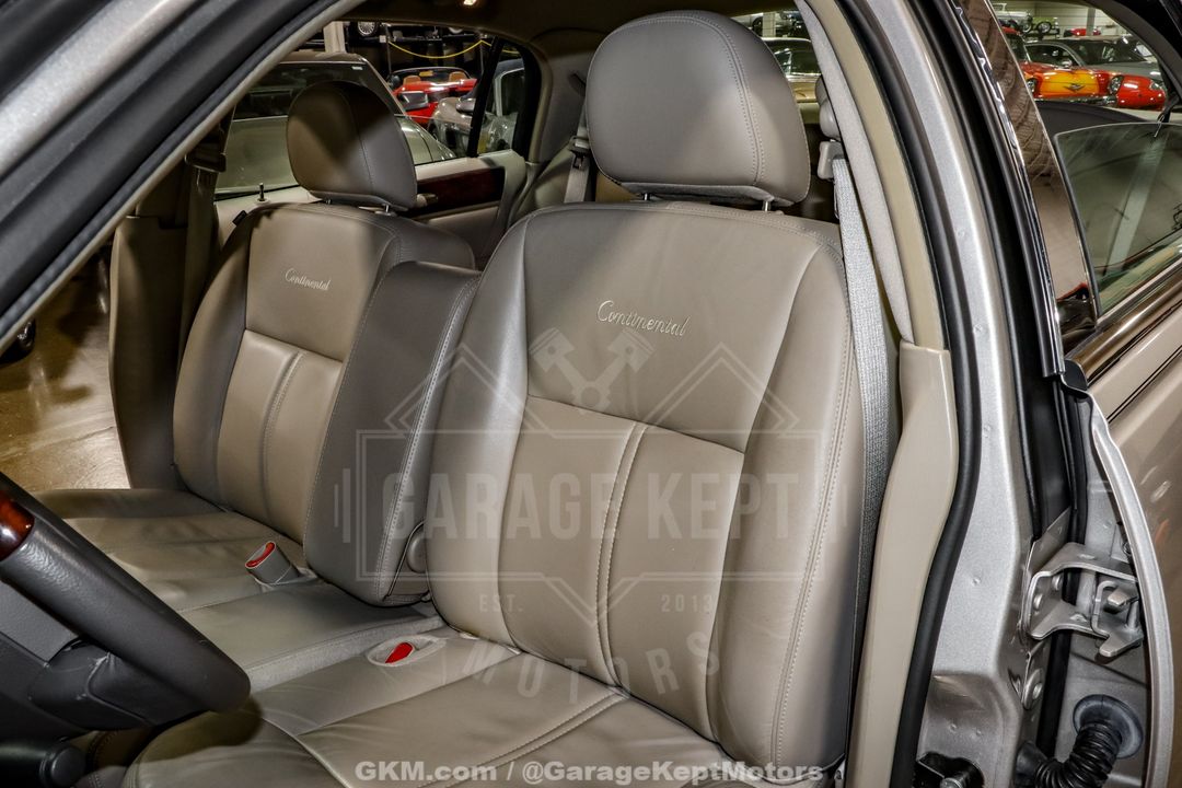 2010 Lincoln Town Car