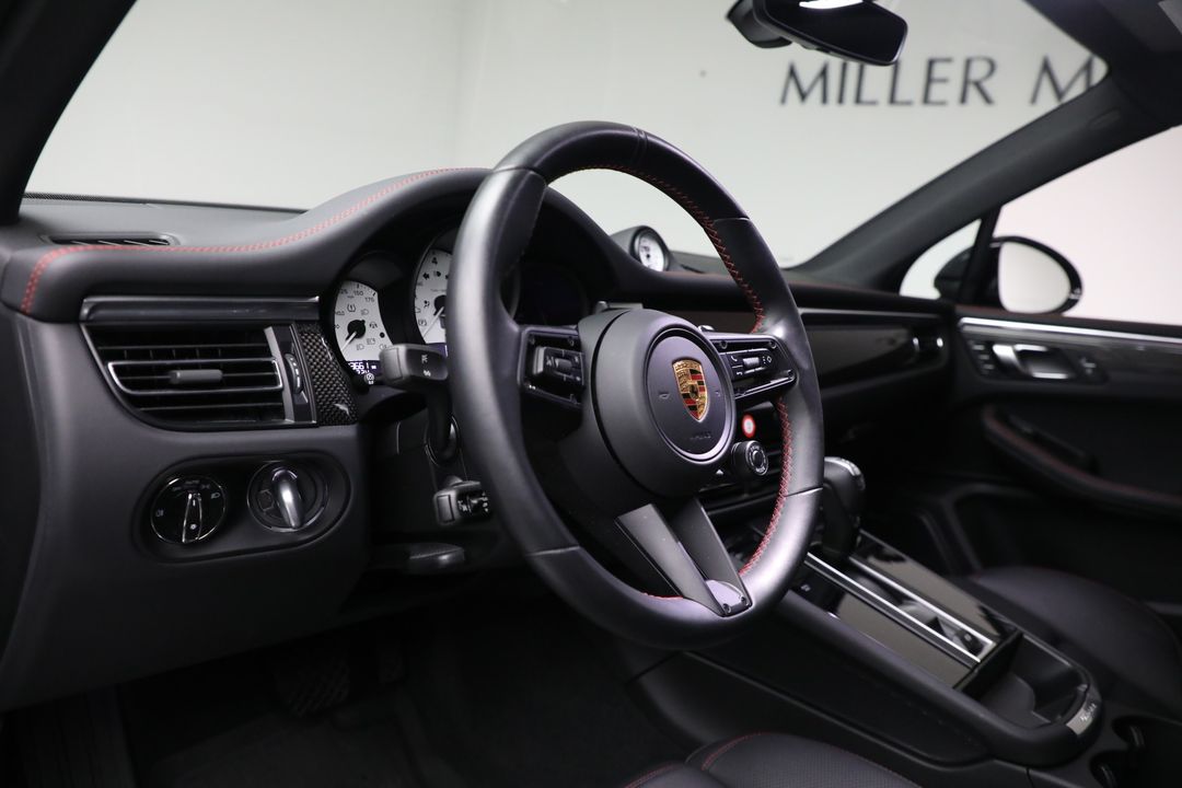 2023 Porsche Macan